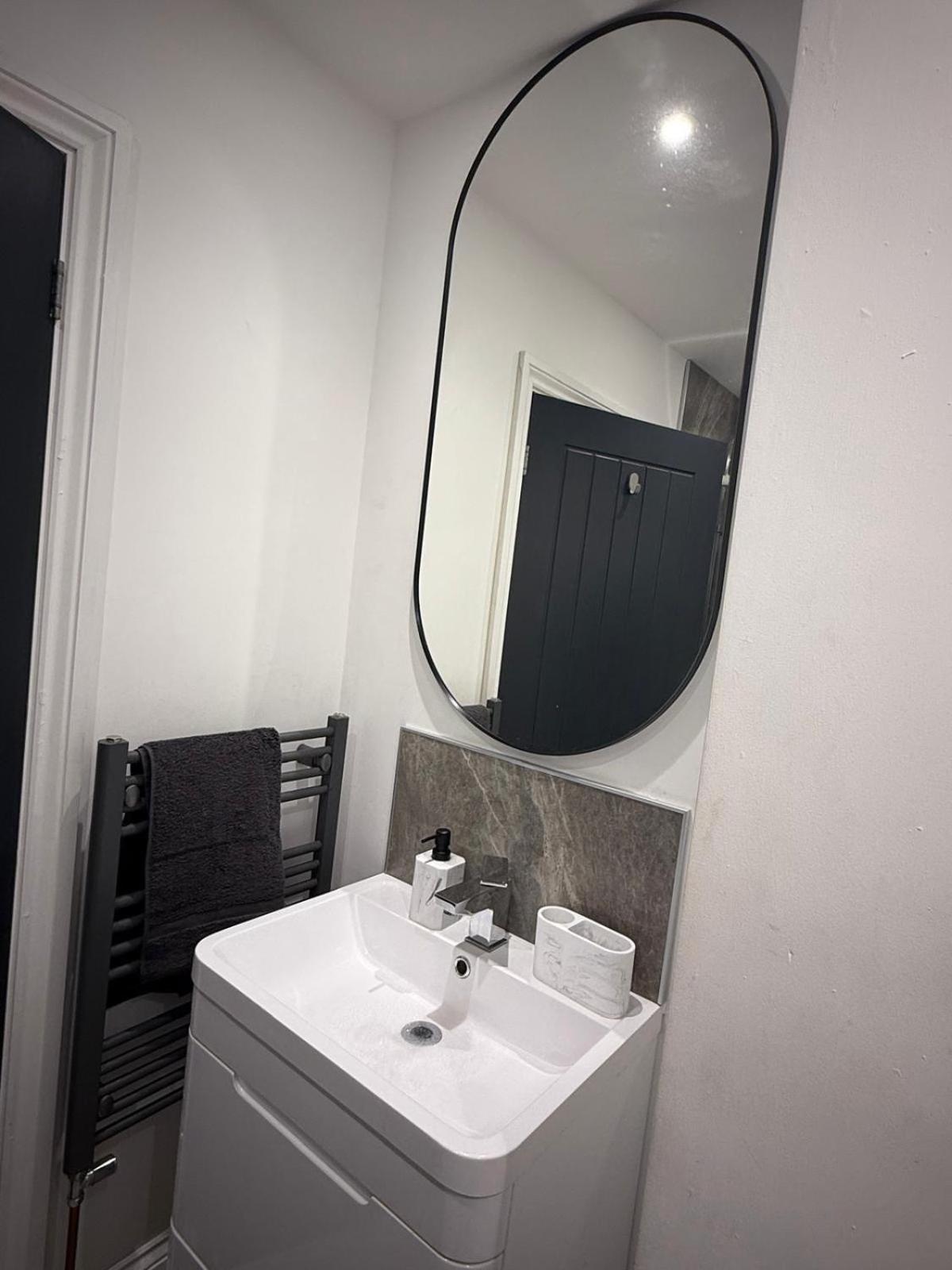 Seaside Studio Apartment Weston-super-Mare Ngoại thất bức ảnh