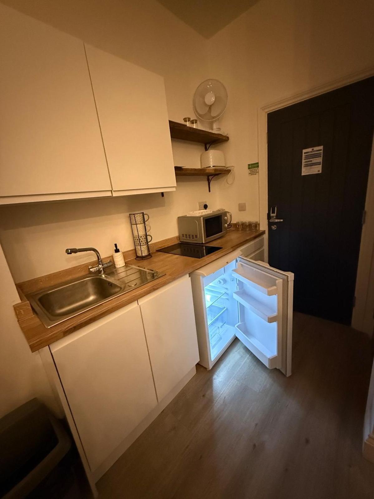 Seaside Studio Apartment Weston-super-Mare Ngoại thất bức ảnh